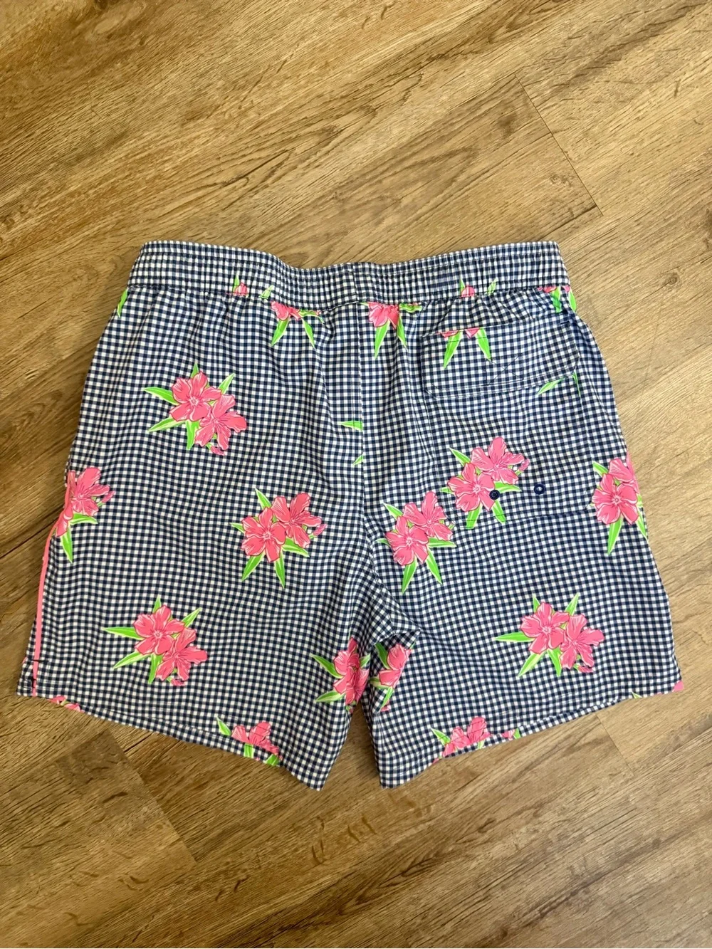 Vineyard Vines • Printed Chappy Swim Trunks